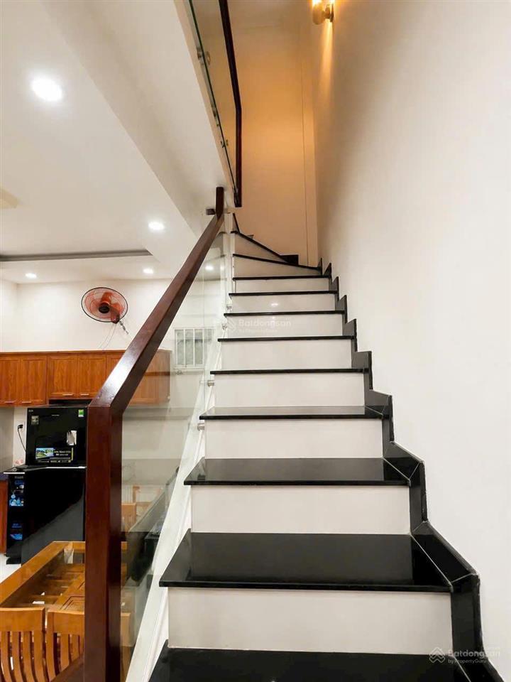 Cần chuyển sang nhà lớn hơn nên cần bán căn nhà tâm huyết giá 3.35 tỷ  0975 339 ***