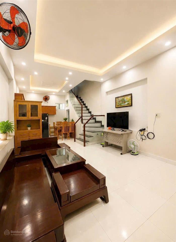 Cần chuyển sang nhà lớn hơn nên cần bán căn nhà tâm huyết giá 3.35 tỷ  0975 339 ***