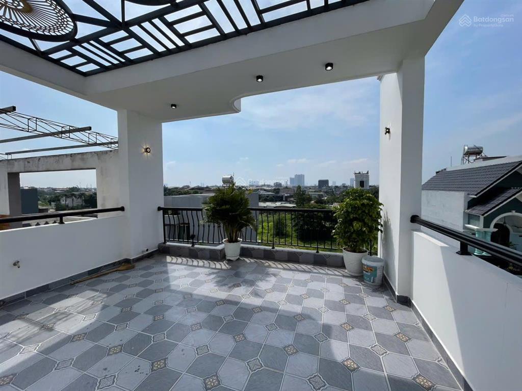 Bán nhà mới hoàn công p. dĩ an, 60m2 ngang 5m, 4pn, đường nhựa d1, gần vincom 550,  0975 339 ***
