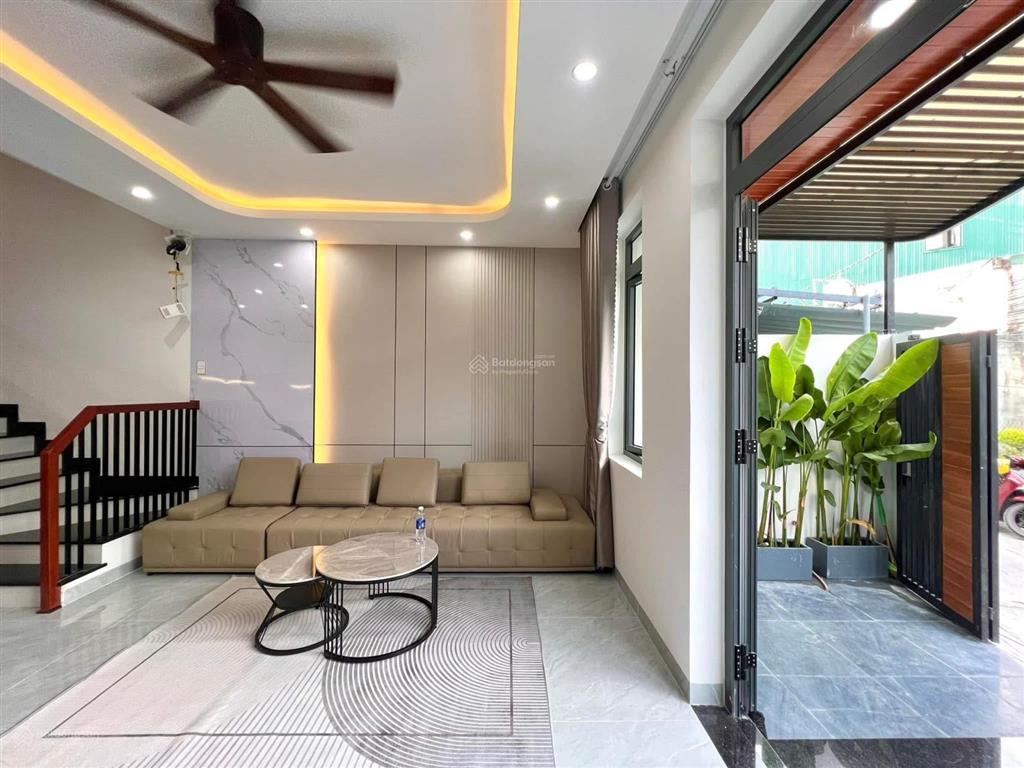 Hiếm, nhà hẻm xe hơi phạm văn đồng, gò vấp giáp bình thạnh, 62m2, 3 tầng chỉ nhỉnh 5 tỷ