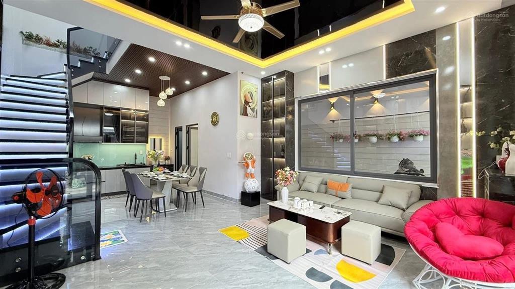 Ngay đại học công nghiệp, hẻm xe hơi, 65m2 chỉ 5.x tỷ