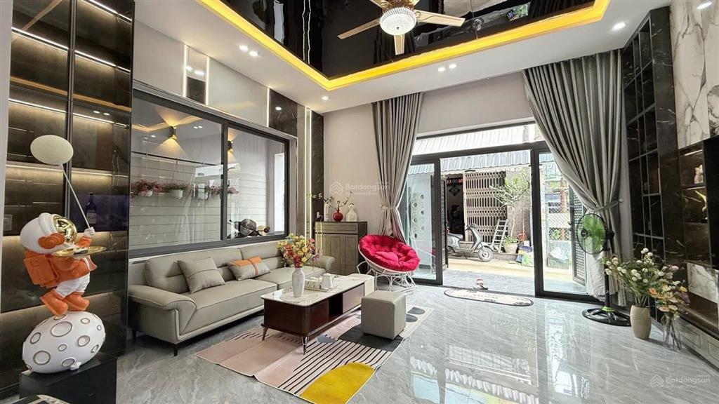 Ngay đại học công nghiệp, hẻm xe hơi, 65m2 chỉ 5.x tỷ
