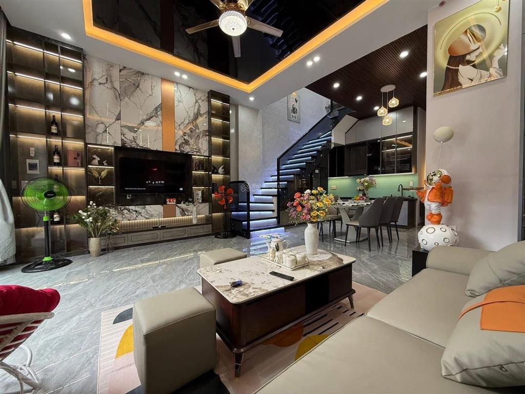 Ngay đại học công nghiệp, hẻm xe hơi, 65m2 chỉ 5.x tỷ