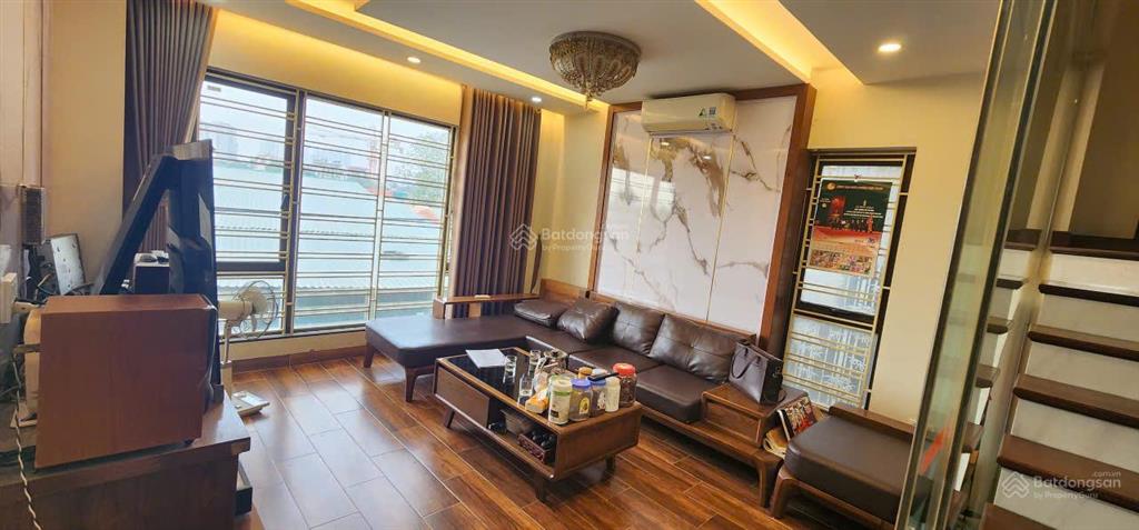 Chủ tự xây  ô tô  lô góc  ngõ thông  vành đai nhà 5 tầng, nội thất xịn, 4 phòng ngủ