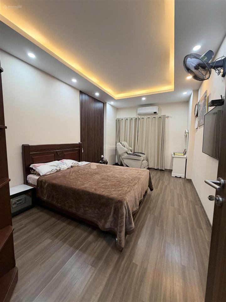 Thang máy, ô tô vào nhà,phân lô, 75m, 5 tầng, mặt tiền 4m, khu vip