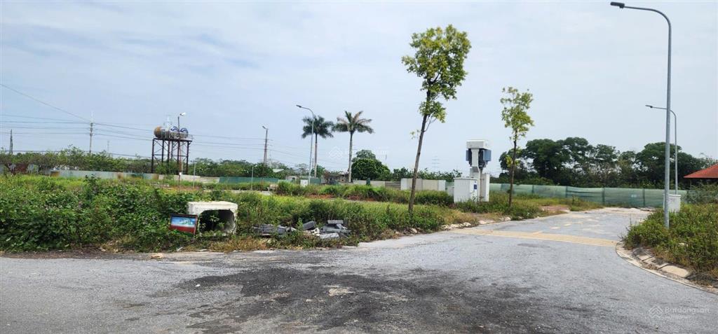 Bán mảnh đất phân lô ô tô vỉa hè 5m, đường 14m, khu đầu giá thôn đìa 90m, mặt tiền 5m