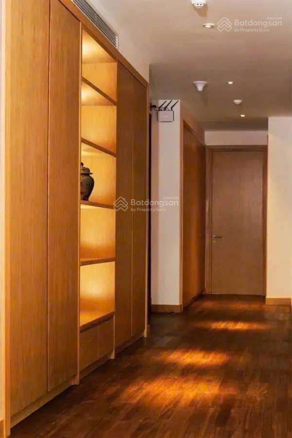 Bán apartment phố tây tô ngọc vân tây hồ 165m2 9 tầng tháng máy nhỉnh 99 tỷ gara ô tô gần phố