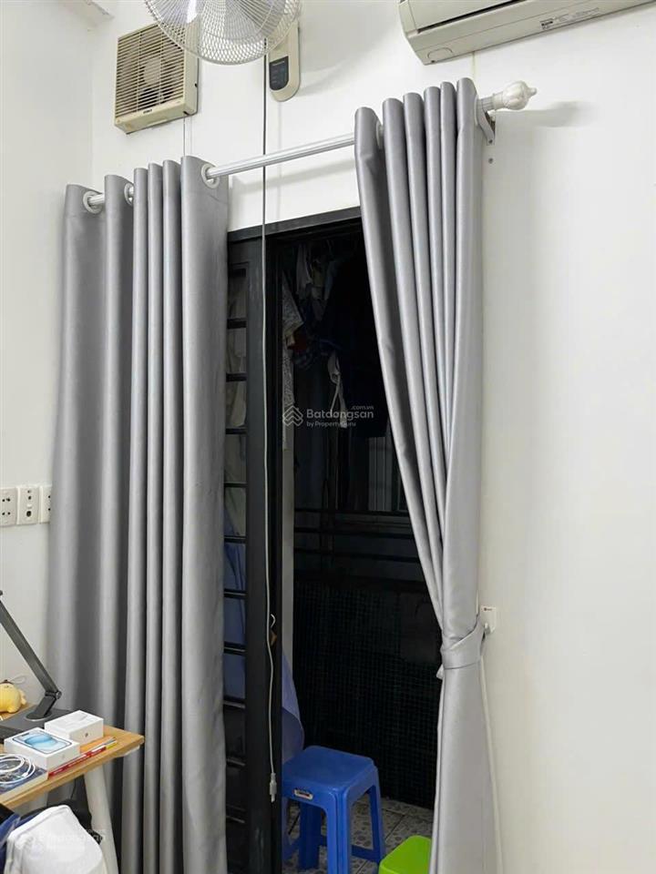 Giảm mạnh 200tr bán chcc 212 nguyễn trãi, trung tâm quận 1  shr, có thẻ an ninh  giá chỉ 2,25 tỷ