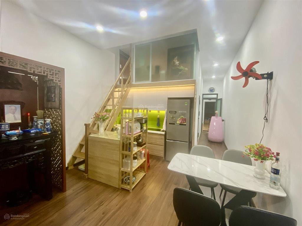 Giảm mạnh 800tr bán chcc mặt tiền đinh tiên hoàng, q1  2pn, 3wc  sổ hồng đầy đủ  giá 6,2 tỷ (tl)