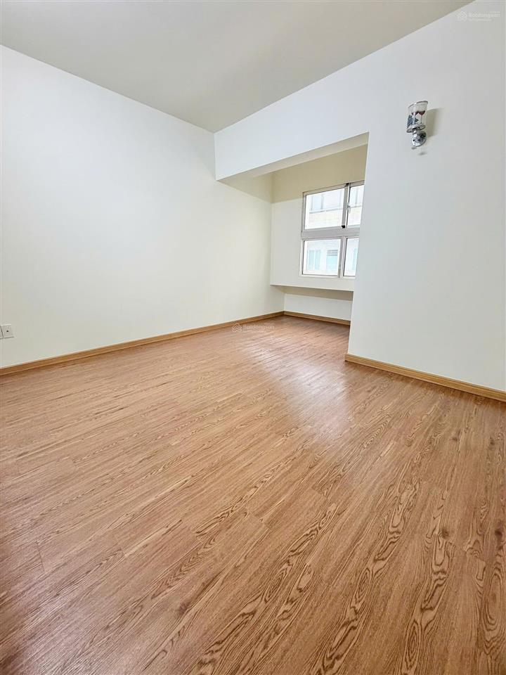 Hiếm! căn góc 3pn, 3wc chung cư bàu cát 2  dtsd 105m  5,35 tỷ tl