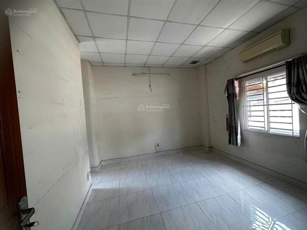 Giảm mạnh 300tr, giá chỉ còn 6,9tỷ (tl)  bán đất tặng nhà 2 tầng  hẻm xe hơi bình thạnh!