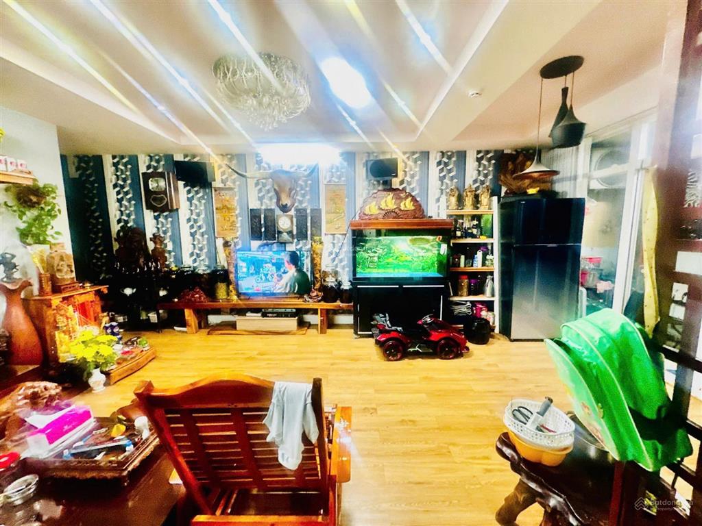 Giảm lỗ mạnh! bán căn hộ 3pn 85m2  giá chỉ 4 tỷ  sổ hồng riêng, giá tốt hoàng kim thế gia