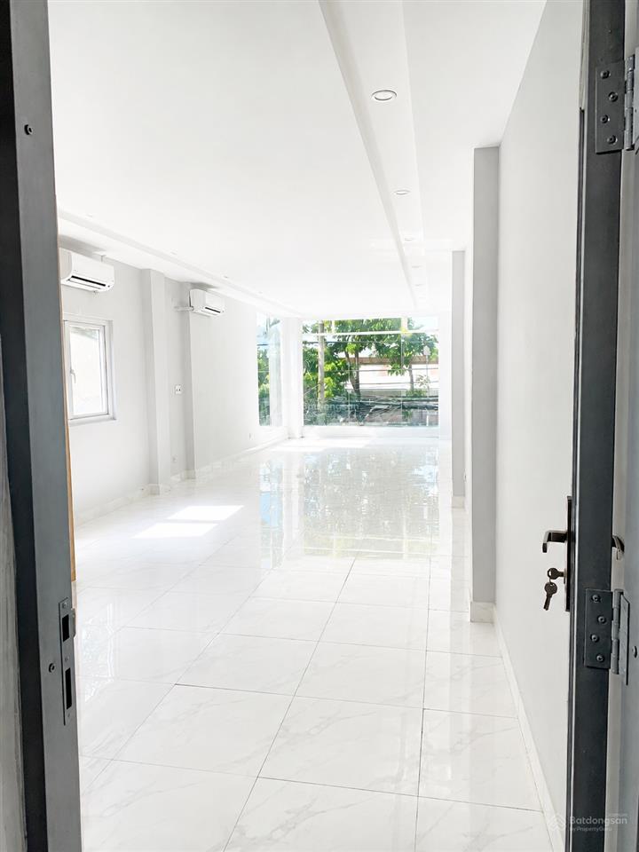 Nhà 2 mặt tiền quang trung  dt 120m2  kinh doanh cực đỉnh  chỉ 33tr/ tháng