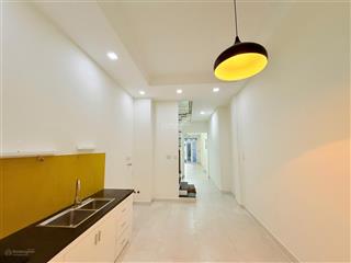 Cho thuê nhà hẻm xe hơi nhiêu tứ 3 tầng siêu thoáng, sân bbq | 24tr/tháng