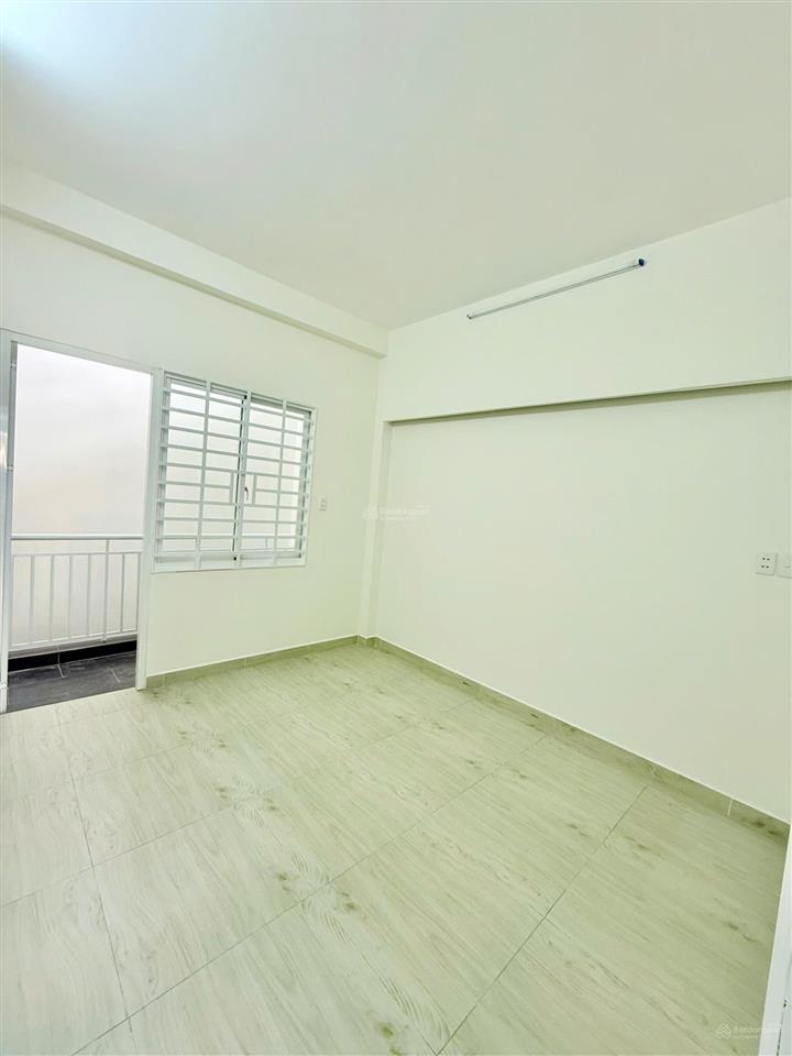 Cho thuê nhà hẻm xe hơi nhiêu tứ 3 tầng siêu thoáng, sân bbq | 24tr/tháng