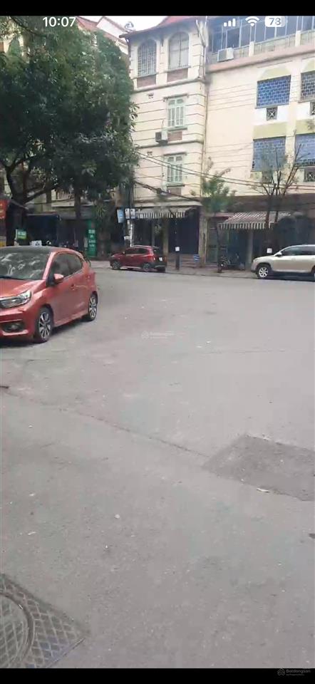 Hiện trạng là đất vị trí đẹp ô tô kinh doanh  matj tiền hoa hậu  giá tốt
dt 120n
mt 7,14m