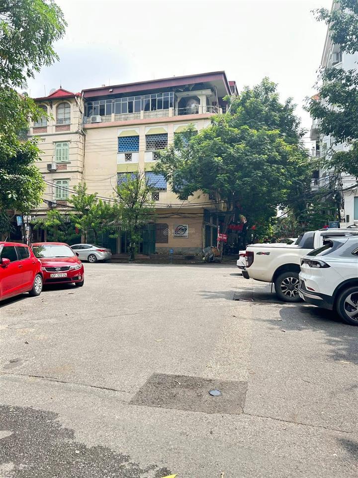 Hiện trạng là đất vị trí đẹp ô tô kinh doanh  matj tiền hoa hậu  giá tốt
dt 120n
mt 7,14m