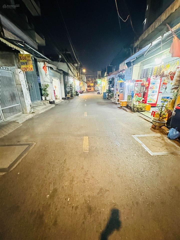 [hàng kín] nhà ngay trung tâm hiệp phú  ngã 4 thủ đức