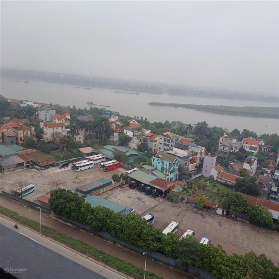 Bán chung cư riverview tây hồ, view sông hồng. căn hộ siêu đẹp  có lot đỗ ô tô. giá nhỉnh 10 tỷ.