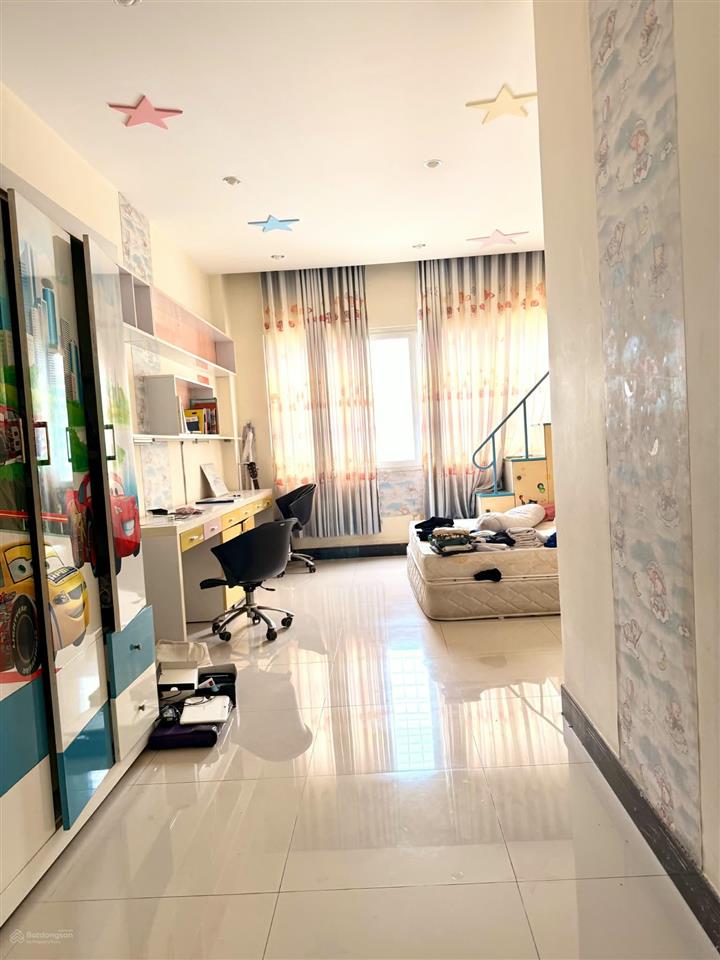 Mtkd tô hiệu  106m2  4 tầng  đường 20m, lề 6m  giá tốt