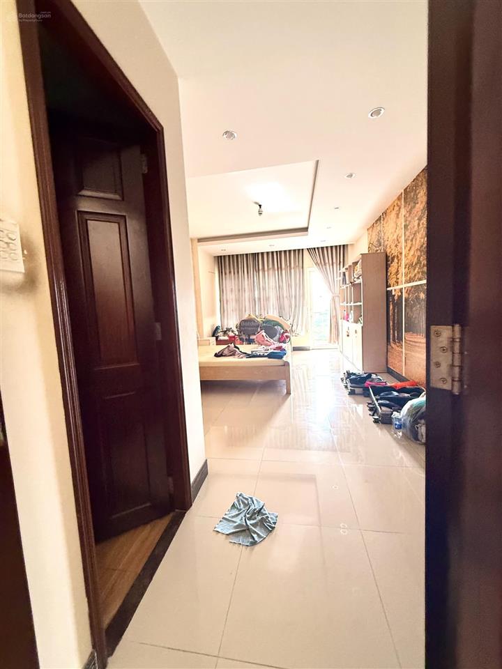 Mtkd tô hiệu  106m2  4 tầng  đường 20m, lề 6m  giá tốt