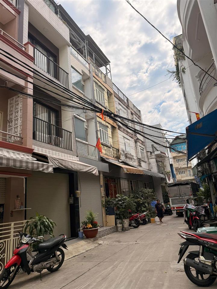 Chủ gáp bángần mt nguyễn văn luông  q.6  xe hơi vô nhà  gần vòng xoay phú lâm  70m2