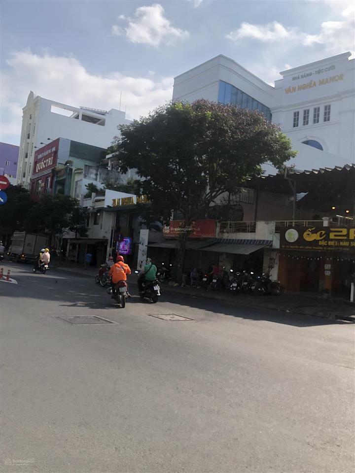 Chủ gáp bángần mt nguyễn văn luông  q.6  xe hơi vô nhà  gần vòng xoay phú lâm  70m2