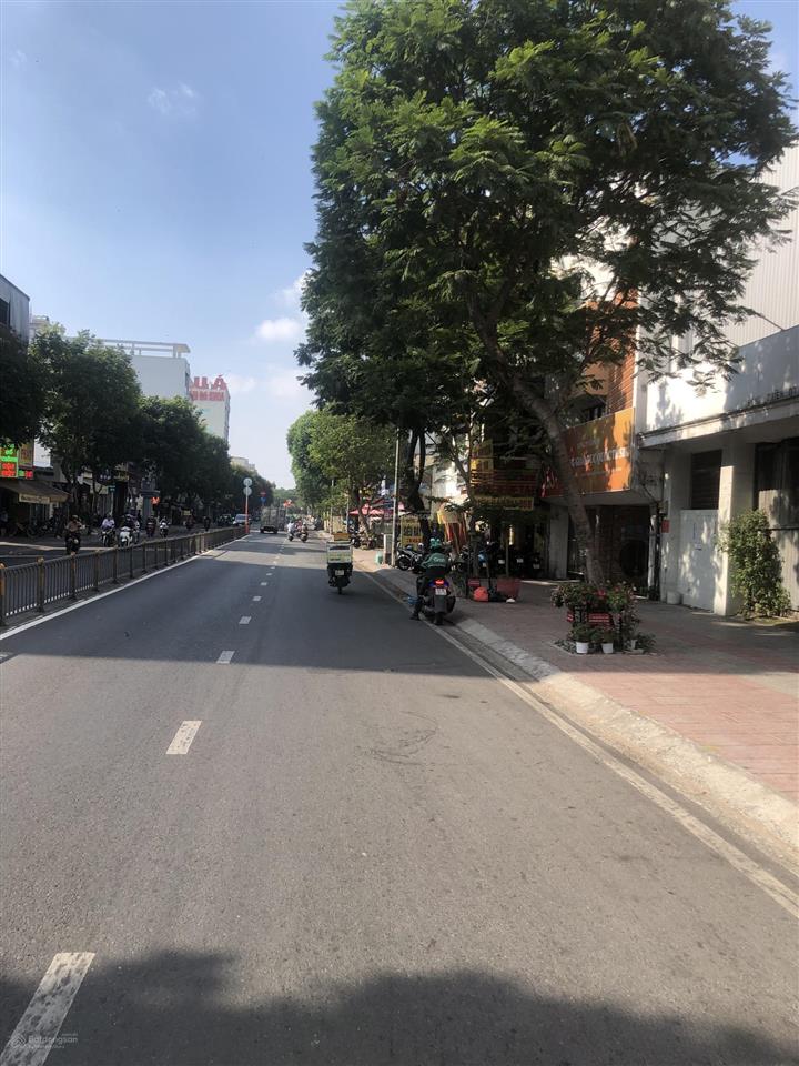 Chủ gáp bángần mt nguyễn văn luông  q.6  xe hơi vô nhà  gần vòng xoay phú lâm  70m2