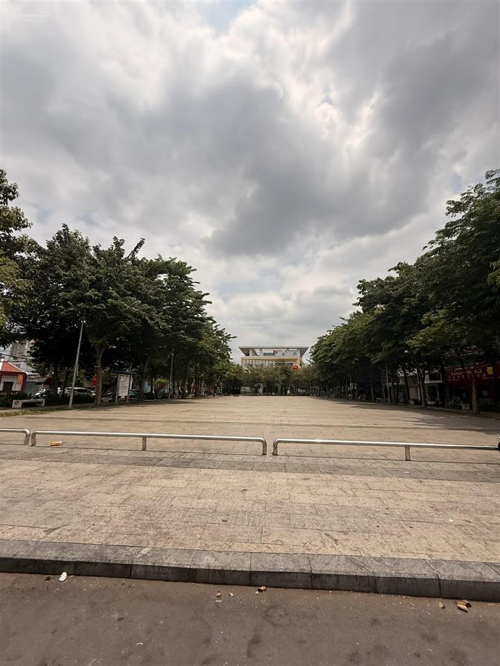 Bán nhà mặt phố tại cư xá bình thới,lãnh binh thăng,giá tốt