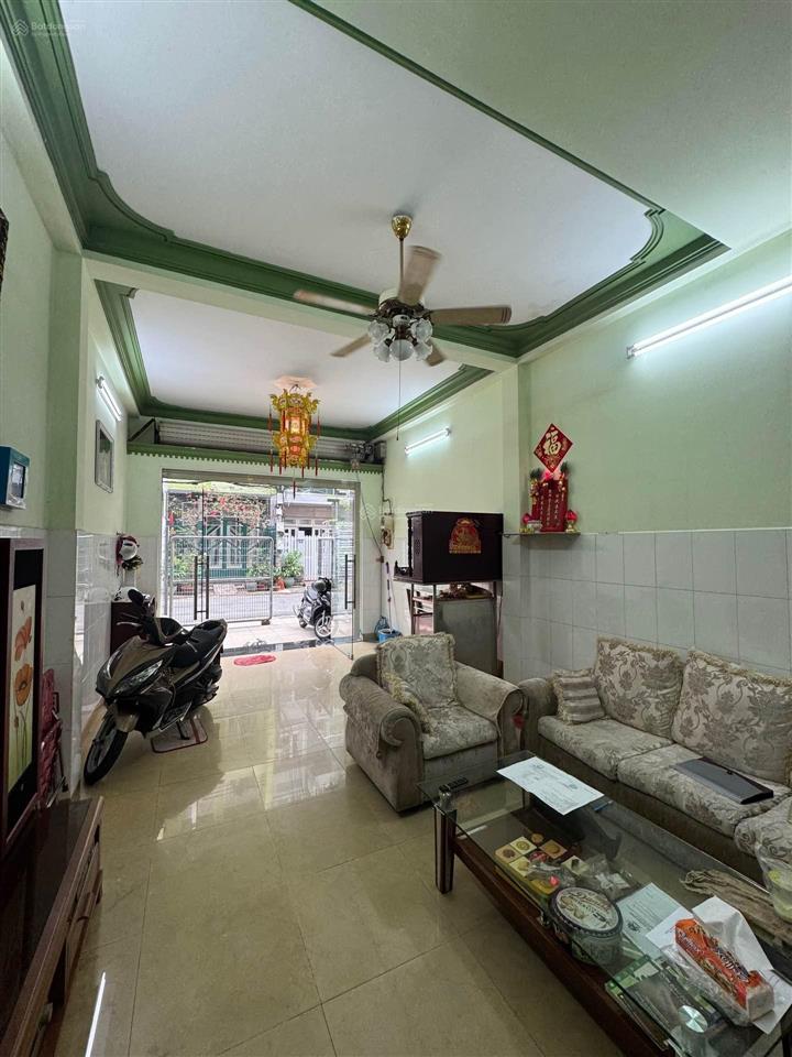 Ngay công viên lãnh binh thăng, 4 tầng, 72m2, vị trí đẹp