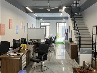 Chính chủ cho thuê shophouse 5 tầng mặt sảnh chung cư tại the senique vinhomes ocean park 1