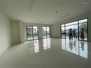 Shophouse 2 tầng cao cấp  diện tích 184m²  trung tâm quận 8