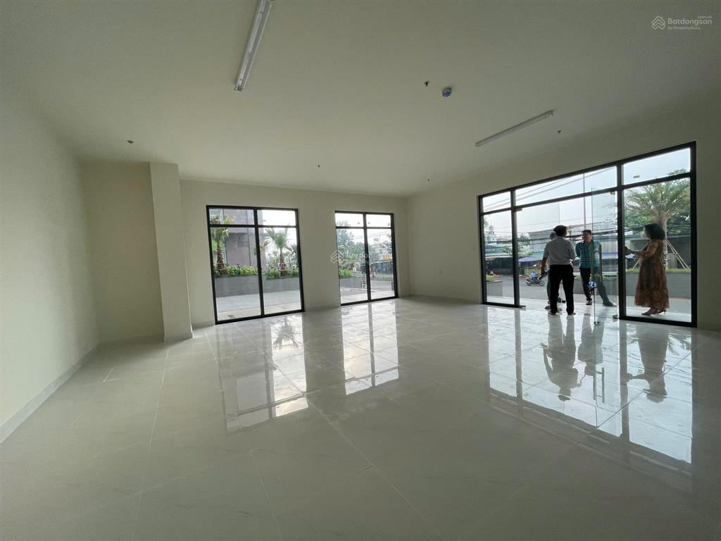 Shophouse 2 tầng, cao cấp diện tích 184m2 trung tâm quận 8