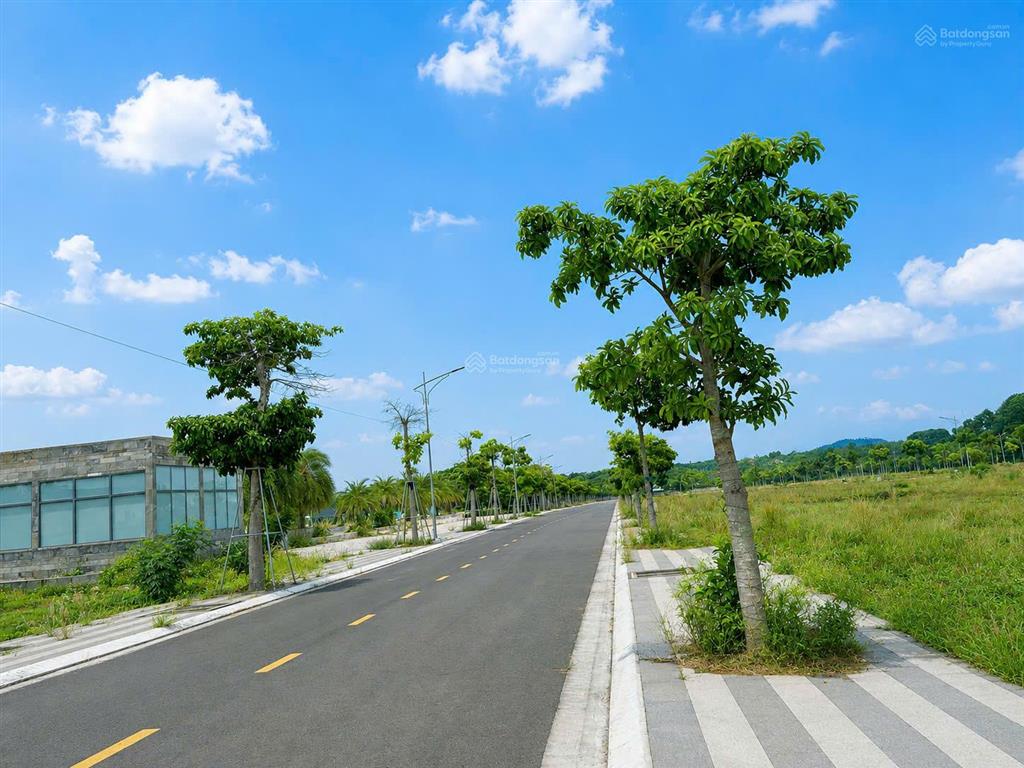 Cắt lỗ nhanh 126m2 đất full thổ cư, gần cao tốc bhvt, đối diện cổng kcn sonadezi giá nét 1tỷ180
