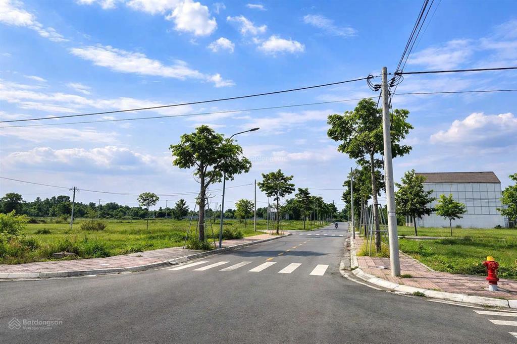 Chính chủ cắt lỗ lô đất 126m2 full thổ cư trục nhựa chính dự án lan anh 7, giá nét 1.2 tỷ đã có sổ