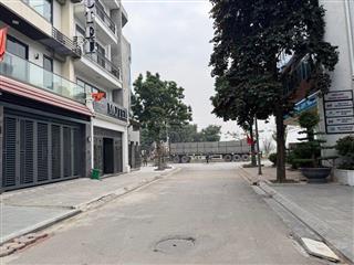 Phân lô  ô tô tránh vỉa hè  thang máy  gara ô tô  hưởng trọn tiện ích khu đô thị riveside