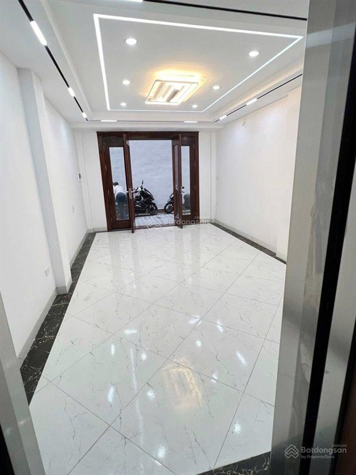Nhà mới kính koong  ô tô đỗ cửa  thuận tiện kd spa, nail mi  gần hồ văn chương  tiện ích an sin