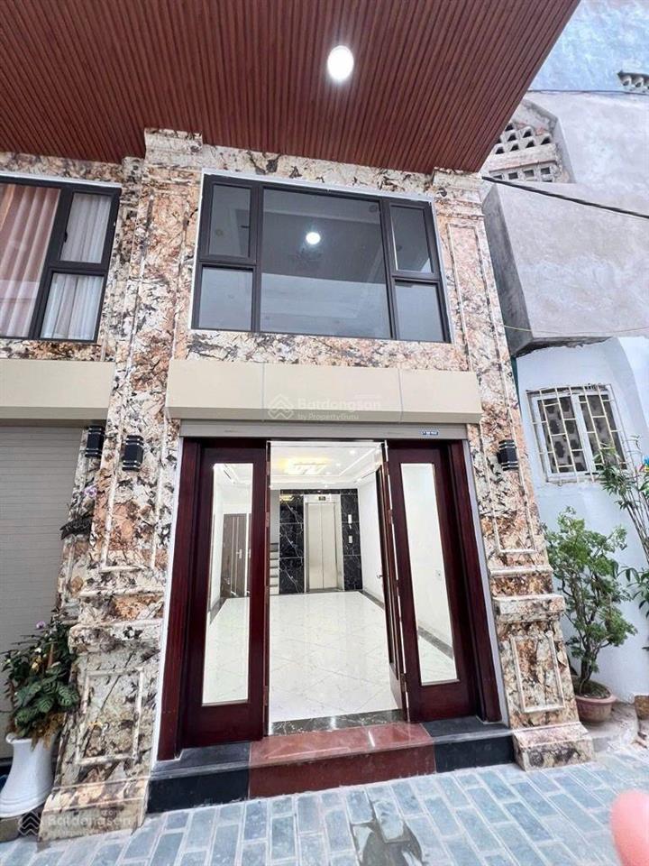 Nhà mới kính koong  ô tô đỗ cửa  thuận tiện kd spa, nail mi  gần hồ văn chương  tiện ích an sin