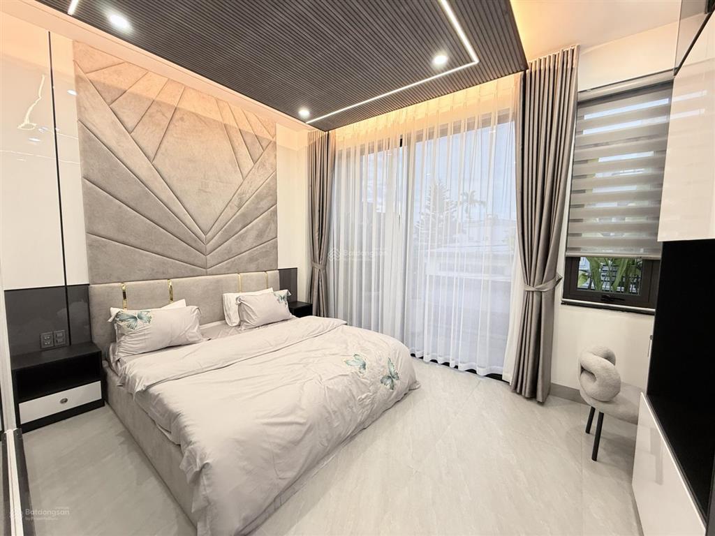 Nhà mới nguyên căn 100% có máy rửa chén, nội thất sang trọng có nhận ô tô đỗ trước nhà
