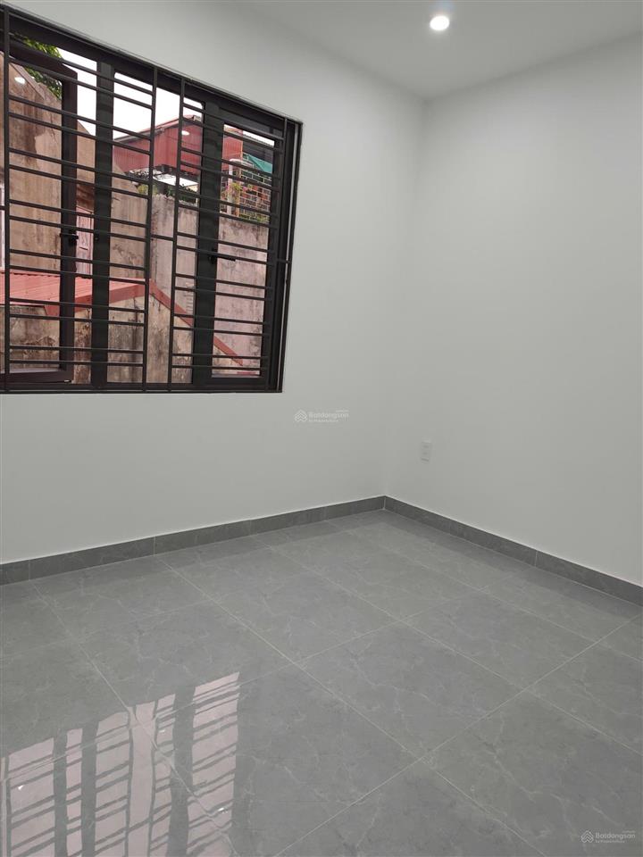 Lên sóng căn nhà mới mặt ngõ hàng kênh