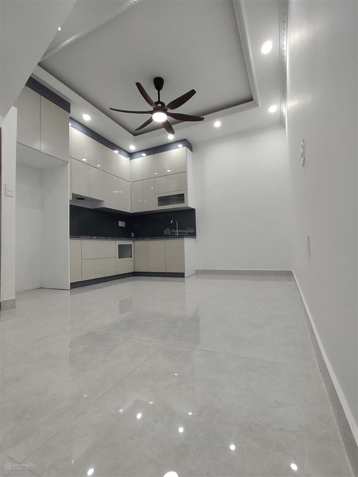 Lên sóng căn nhà mới mặt ngõ hàng kênh