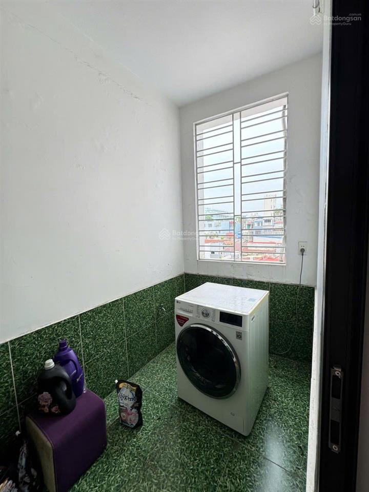 Nhà phố tô hiệu nhanh còn chậm hết