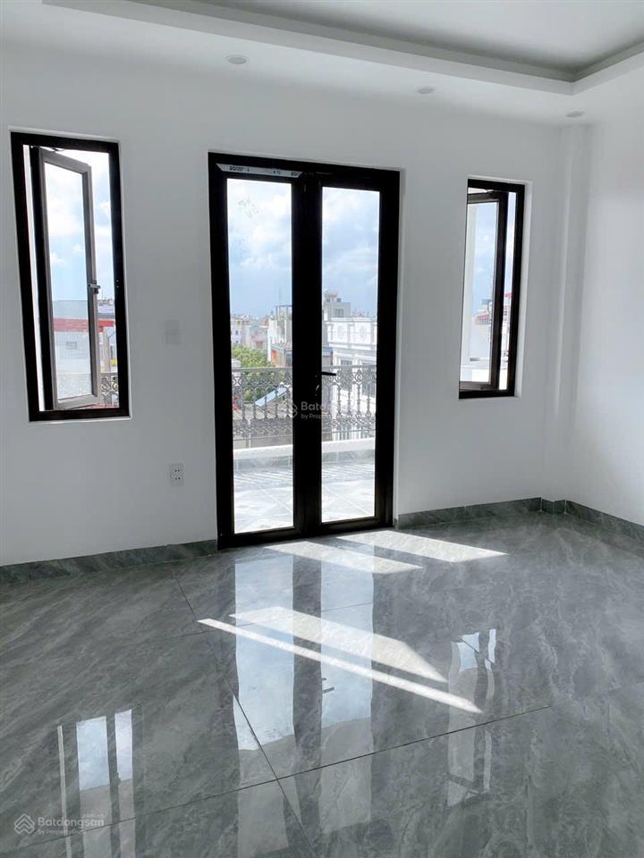 Nhà mặt ngõ thông phố hồ sen  chợ hàng