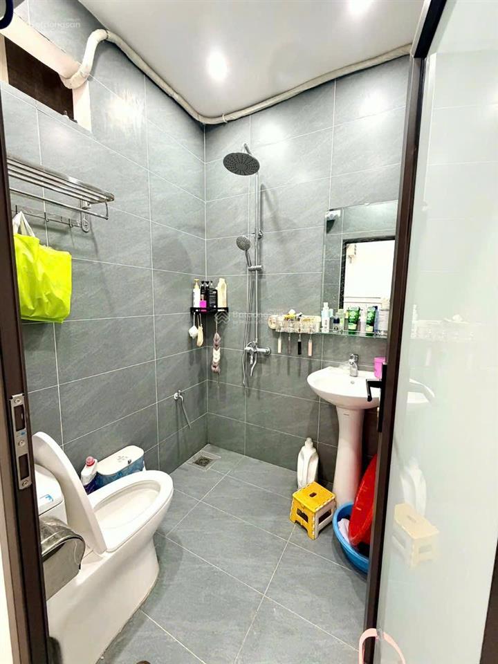 Chủ nhờ bán hộ căn nhà phố tô hiệu 30 bước chân ra mặt đường