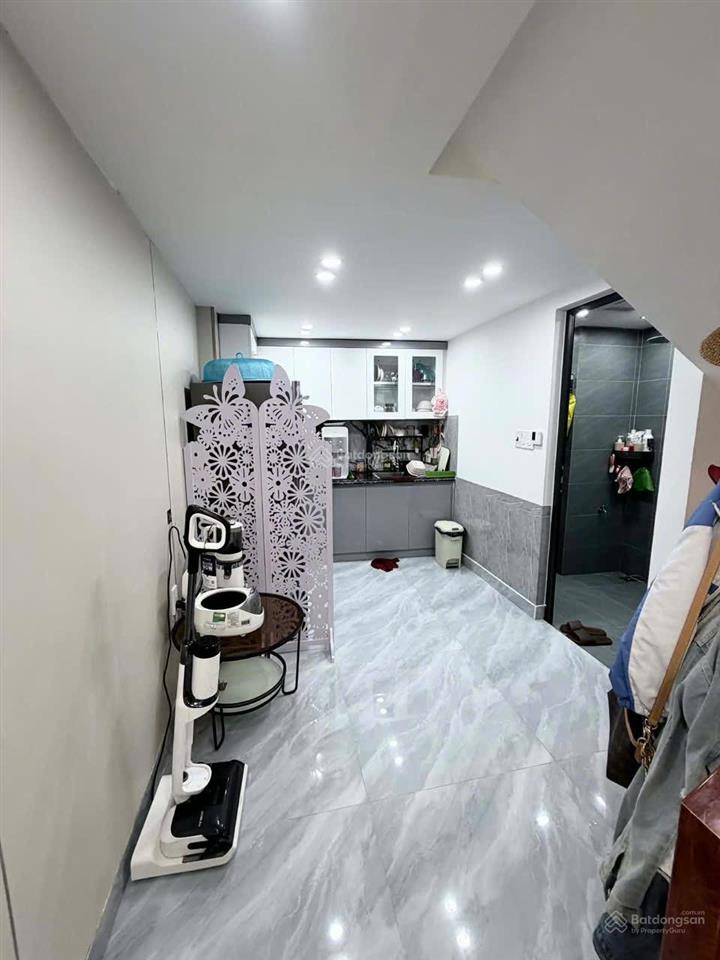 Chủ nhờ bán hộ căn nhà phố tô hiệu 30 bước chân ra mặt đường