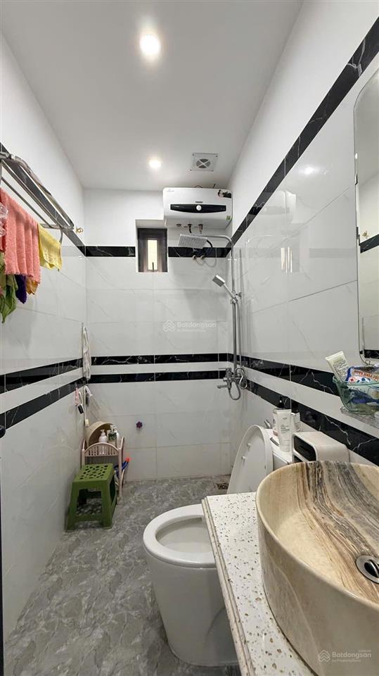 Nhà tuyến 2 thiên lôi oto đỗ cửa