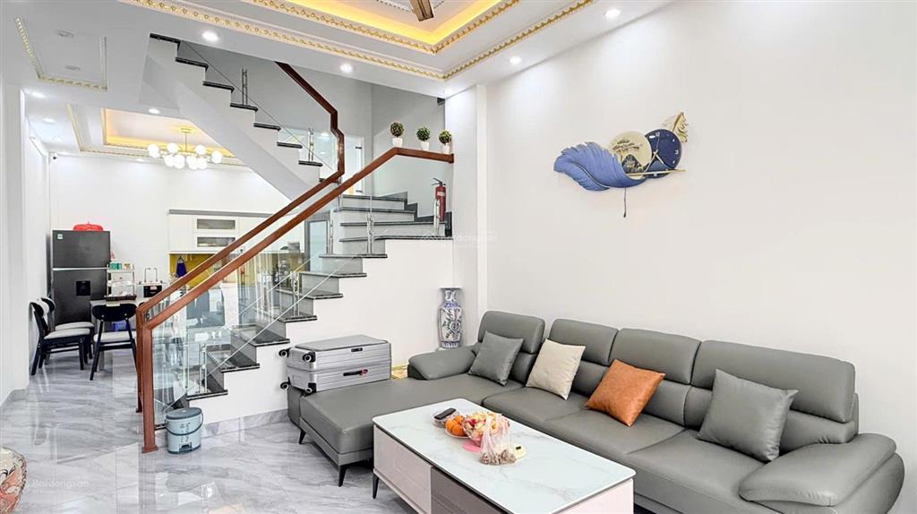 Nhà tuyến 2 thiên lôi oto đỗ cửa