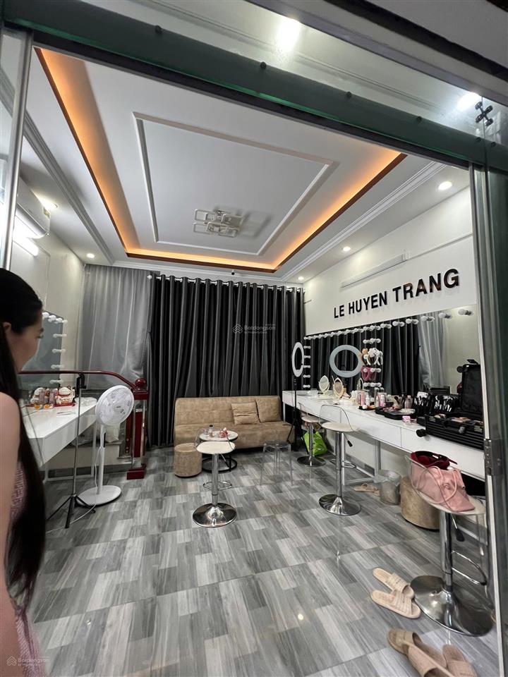 Cực hiếm phố tô hiệu cách mặt đường 30 bước chân