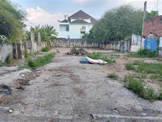 Cần bán gấp lô đất liền kề dt lớn 151m sổ đỏ hẻm xe hơi, gần chợ trường học tp dĩ an, giá chỉ 2,9tỷ