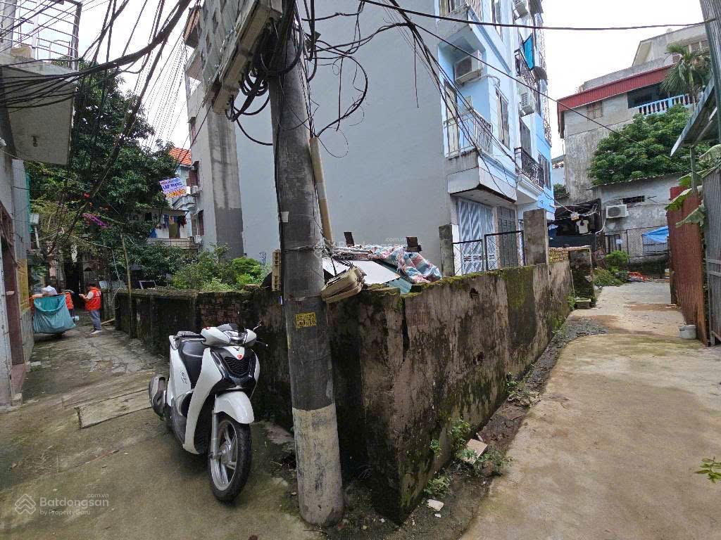 Chỉ 10,8 tỷ  tận 109m2 đất định công  lô góc  mt 6m  chính chủ bán gấp